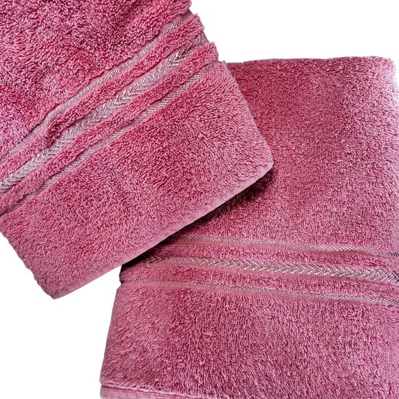 Cannon Royal Family Cotton Bath Towels Set Of 2 USA Deep Pink Chevron Embroidery - Picture 1 of 8